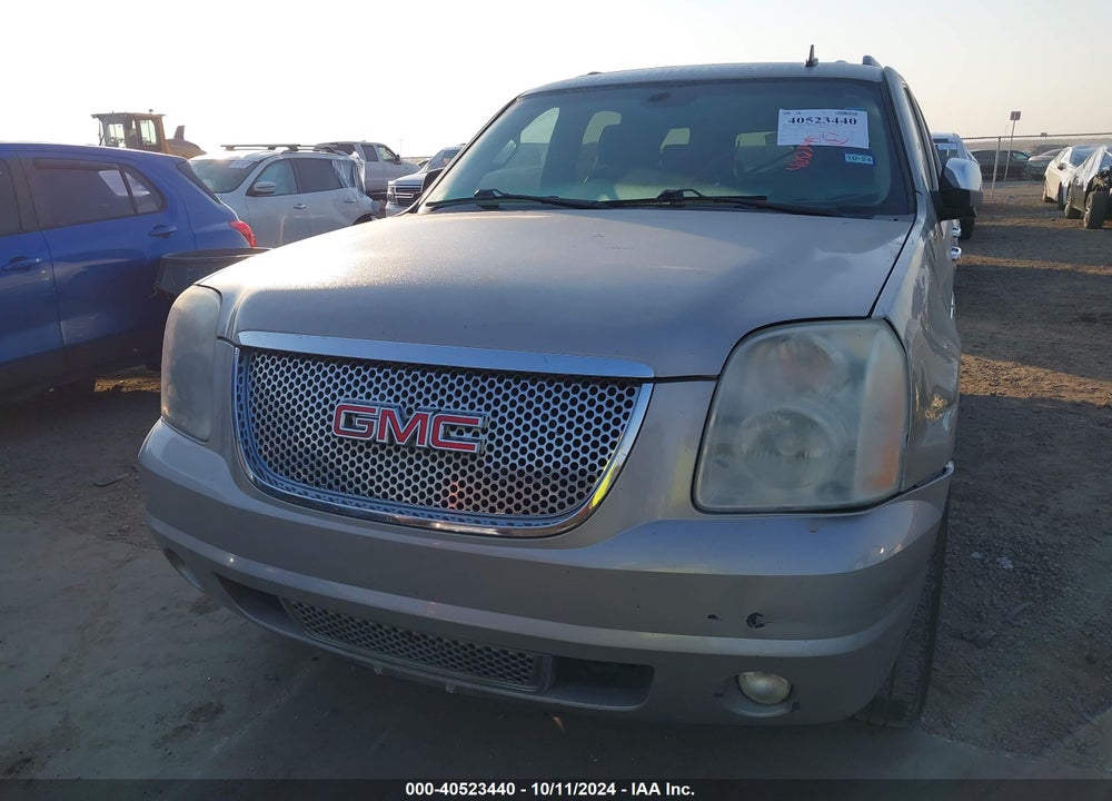 2008 GMC YUKON XL 1500 DENALI VIN: 1GKFC66888J187841