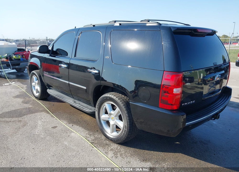 2010 CHEVROLET TAHOE LTZ VIN: 1GNUCCE01AR185814