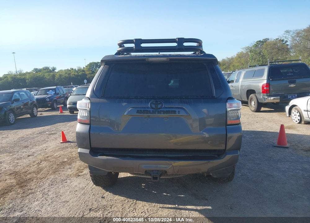2021 TOYOTA 4RUNNER SR5 VIN: JTEMU5JR5M5938581