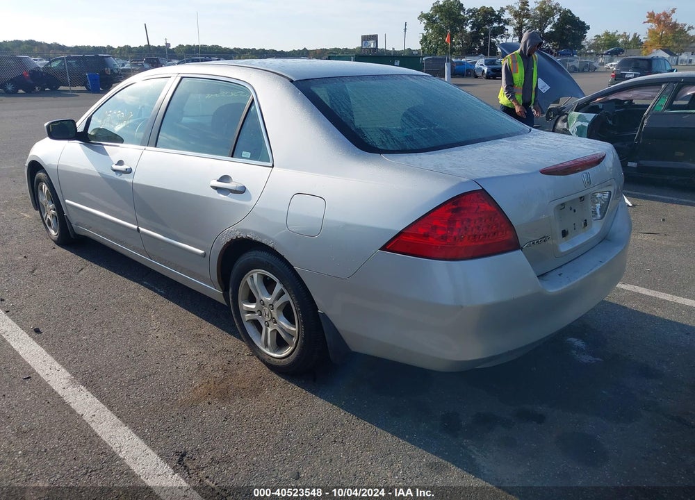 2007 HONDA ACCORD 2.4 EX VIN: 1HGCM56727A216778