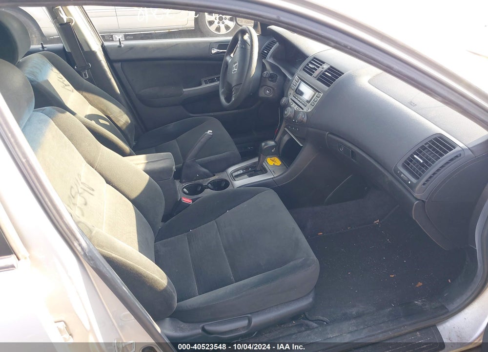 2007 HONDA ACCORD 2.4 EX VIN: 1HGCM56727A216778