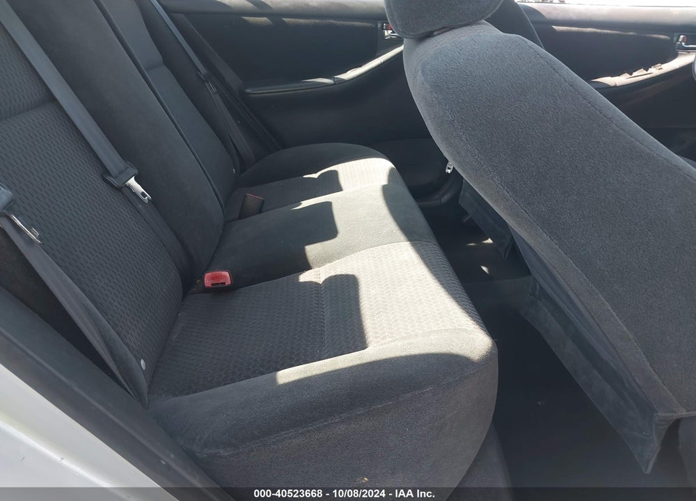 2005 TOYOTA COROLLA S VIN: 1NXBR32E75Z444657