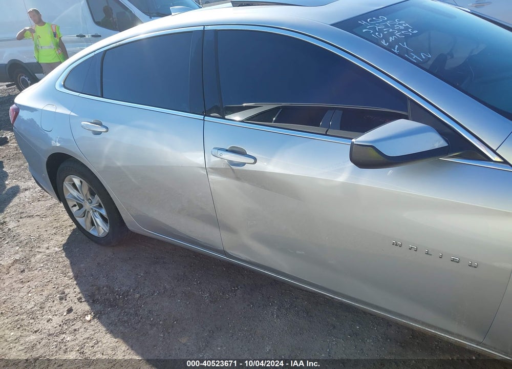 2021 CHEVROLET MALIBU FWD LT VIN: 1G1ZD5ST0MF022933