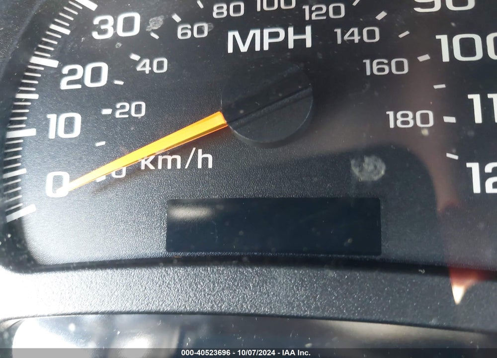 2004 CHEVROLET TAHOE LS VIN: 1GNEC13V94R170053