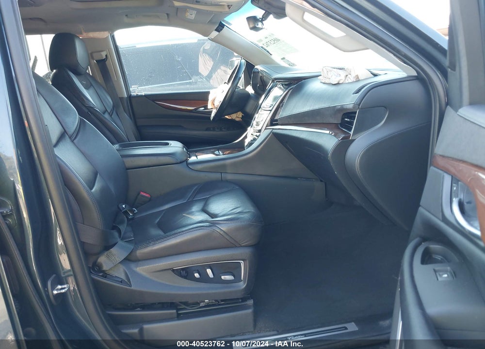 2019 CADILLAC ESCALADE VIN: 1GYS3BKJ6KR213433