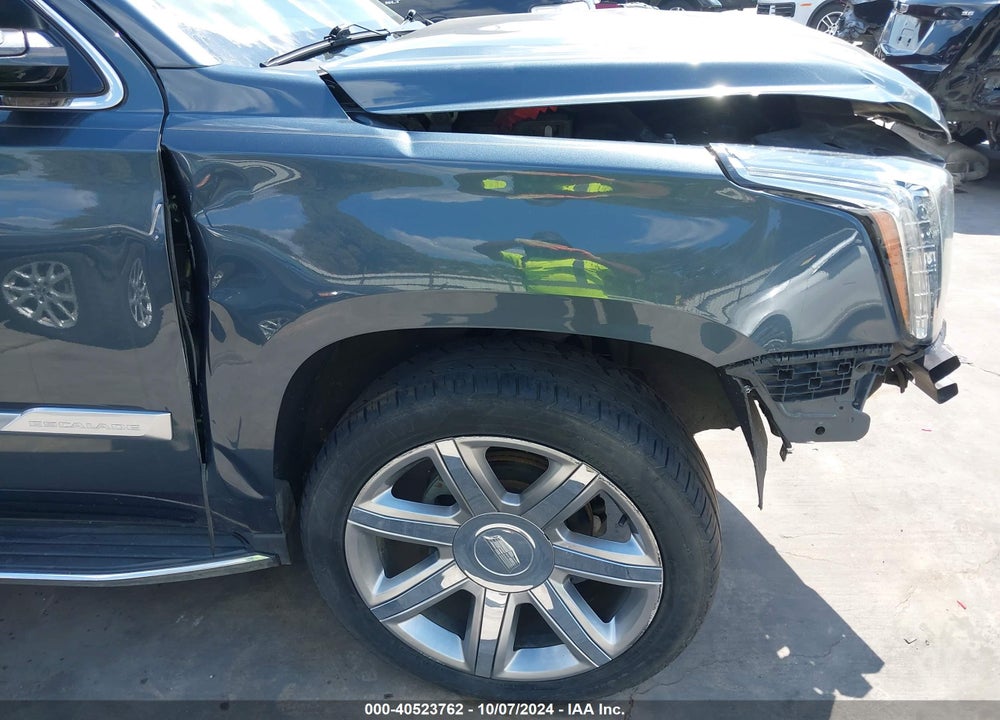 2019 CADILLAC ESCALADE VIN: 1GYS3BKJ6KR213433