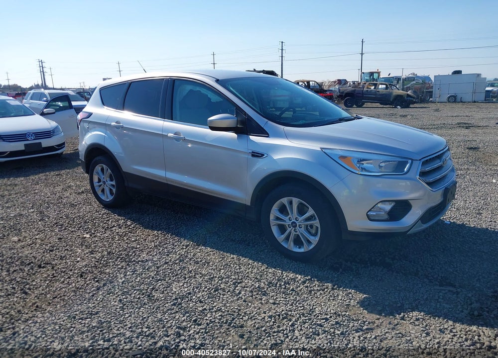 2017 FORD ESCAPE SE VIN: 1FMCU9GD7HUD12881