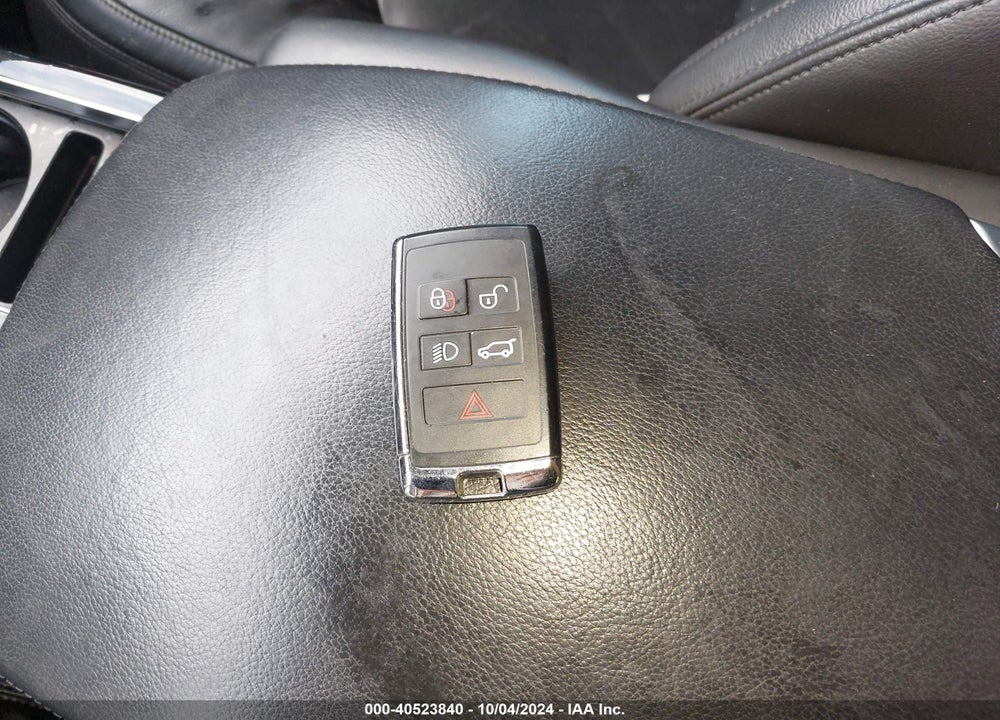 2020 LAND ROVER RANGE ROVER VIN: SALGR2SU6LA599252