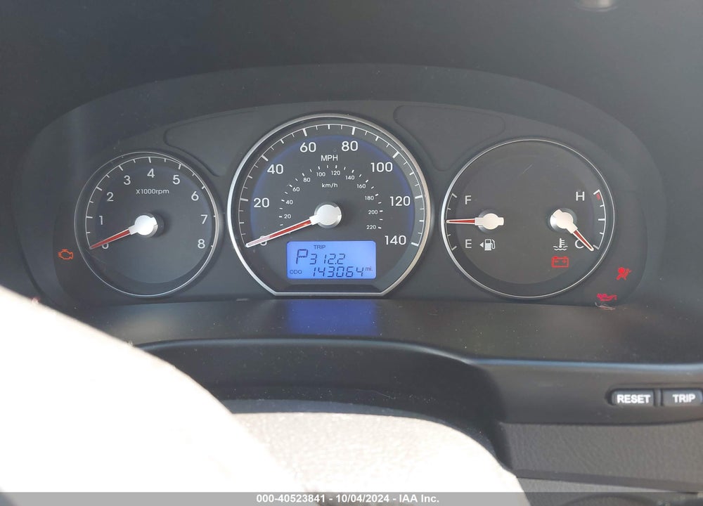 2011 HYUNDAI SANTA FE GLS VIN: 5XYZGDAB1BG033323