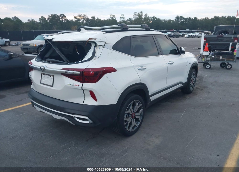 2021 KIA SELTOS SX TURBO VIN: KNDETCA27M7128554