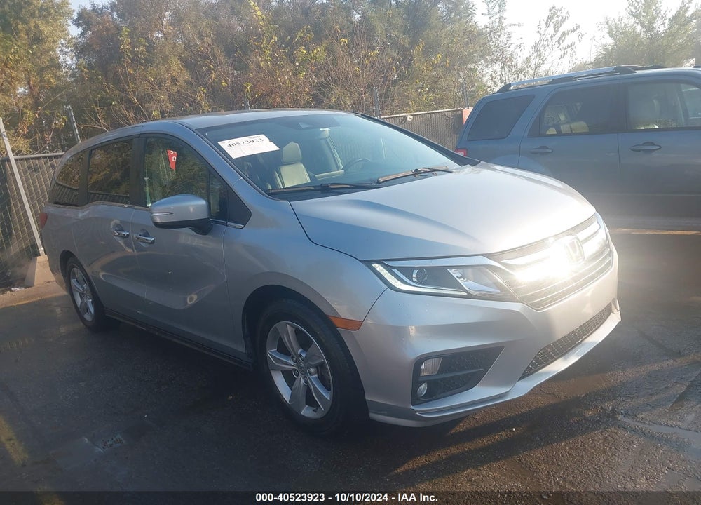 2018 HONDA ODYSSEY EX-L VIN: 5FNRL6H7XJB015367