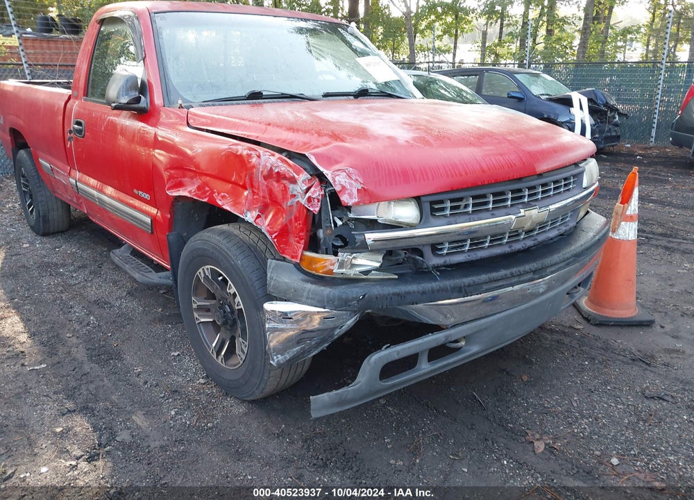2000 CHEVROLET SILVERADO 1500 VIN: 1GCEK14T8YE208121