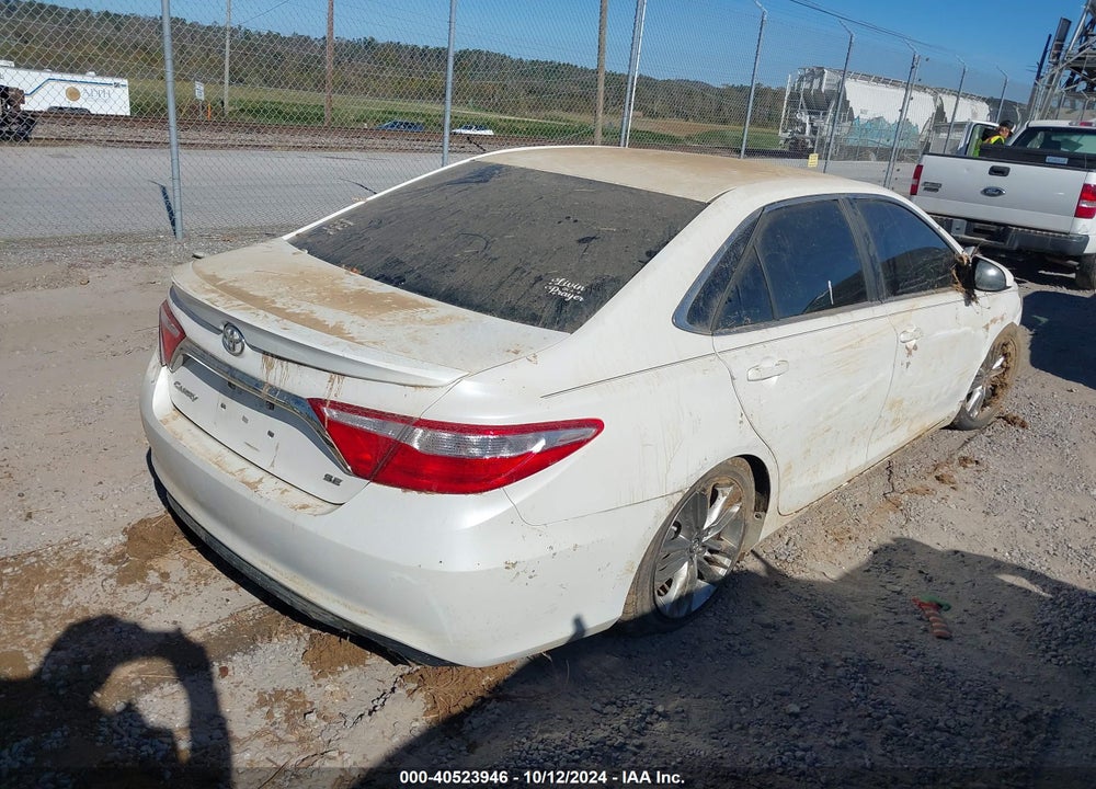 2017 TOYOTA CAMRY SE VIN: 4T1BF1FK3HU324212