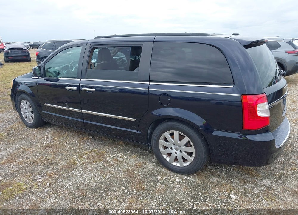 2011 CHRYSLER TOWN & COUNTRY TOURING-L VIN: 2A4RR8DG2BR617986