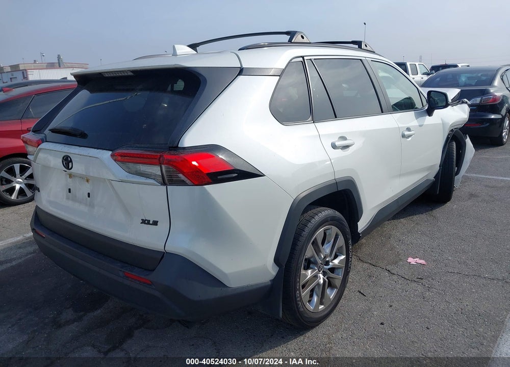 2022 TOYOTA RAV4 XLE PREMIUM VIN: JTMC1RFV9ND087401