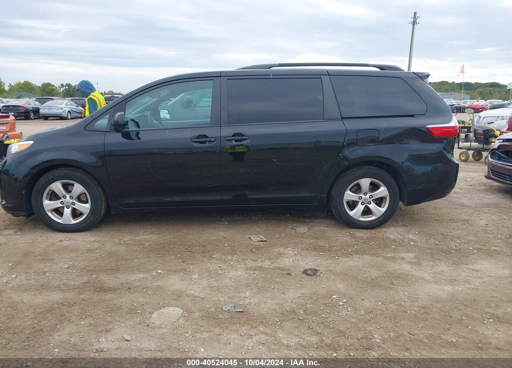 2015 TOYOTA SIENNA LE 8 PASSENGER VIN: 5TDKK3DC0FS581210