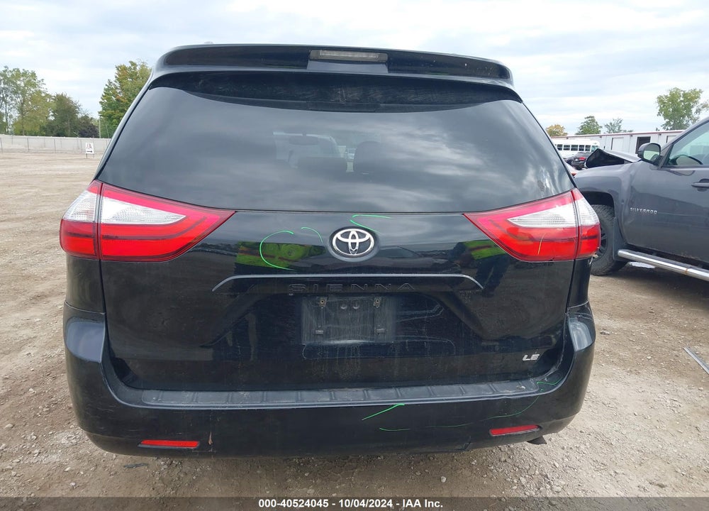 2015 TOYOTA SIENNA LE 8 PASSENGER VIN: 5TDKK3DC0FS581210