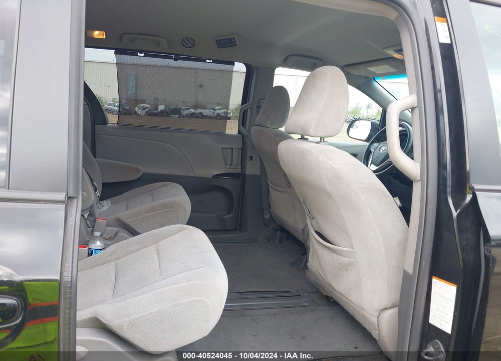2015 TOYOTA SIENNA LE 8 PASSENGER VIN: 5TDKK3DC0FS581210