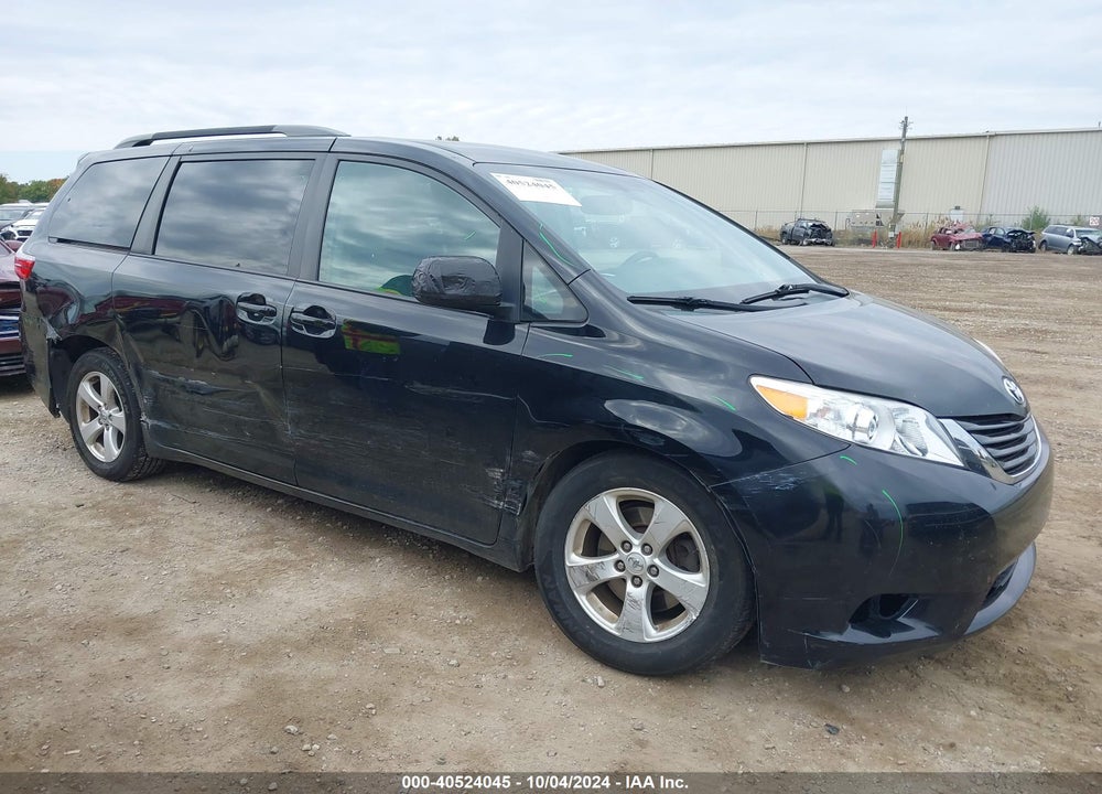 2015 TOYOTA SIENNA LE 8 PASSENGER VIN: 5TDKK3DC0FS581210