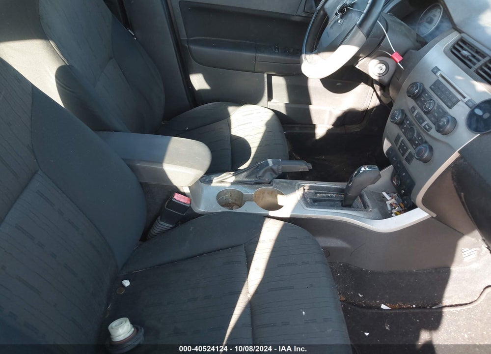 2010 FORD FOCUS SE VIN: 1FAHP3FN9AW188279