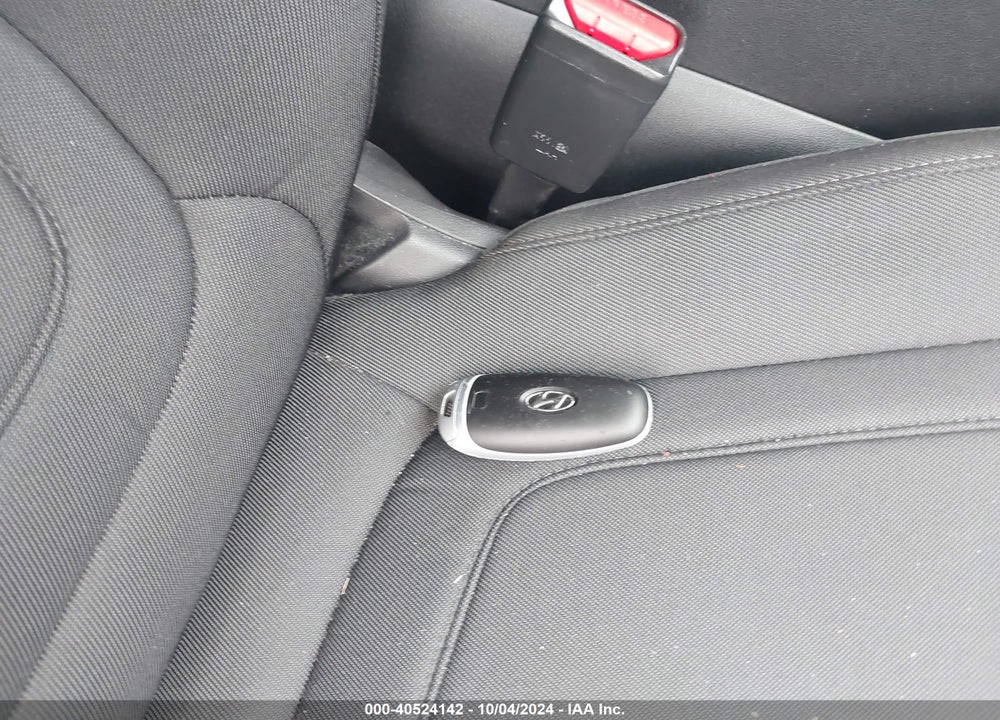 2022 HYUNDAI TUCSON SEL VIN: 5NMJB3AE3NH009647