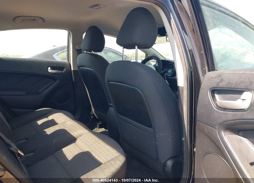 2018 KIA FORTE LX VIN: 3KPFL4A73JE264018