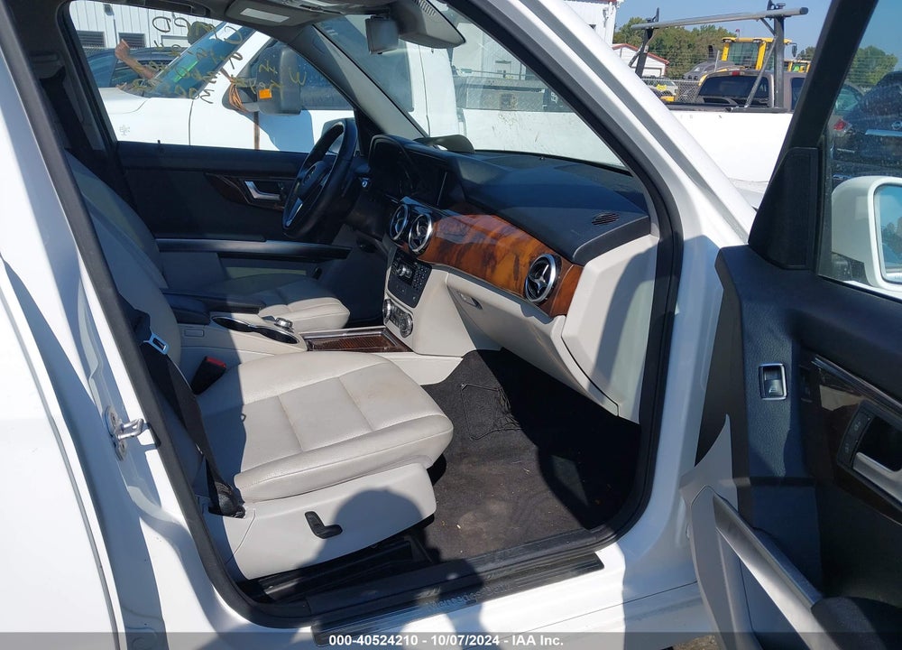 2014 MERCEDES-BENZ GLK 350 VIN: WDCGG5HB3EG300542