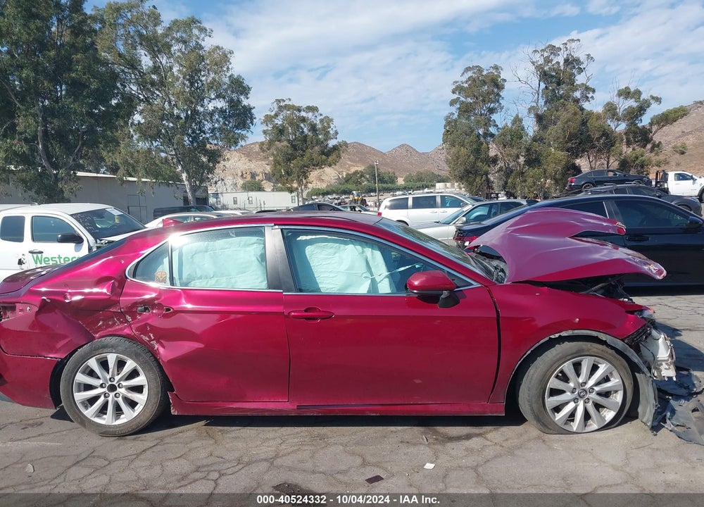 2019 TOYOTA CAMRY LE VIN: 4T1B11HK5KU707376