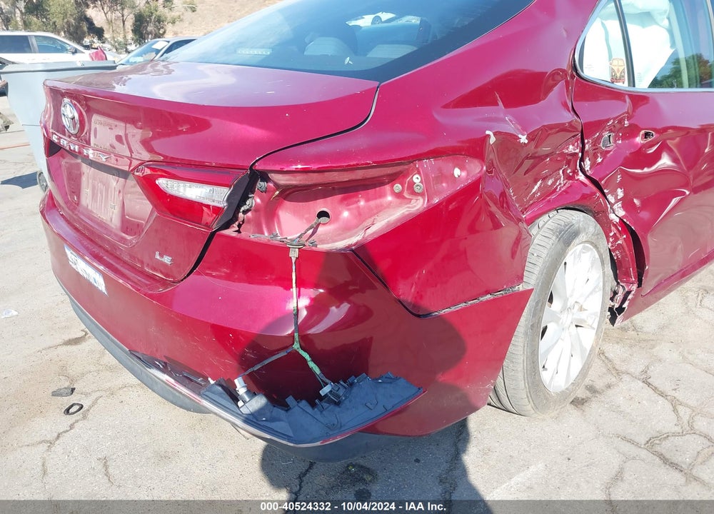 2019 TOYOTA CAMRY LE VIN: 4T1B11HK5KU707376