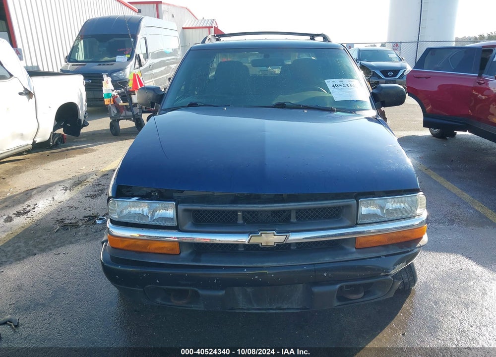 2004 CHEVROLET S-10 LS VIN: 1GCDT13X94K136869