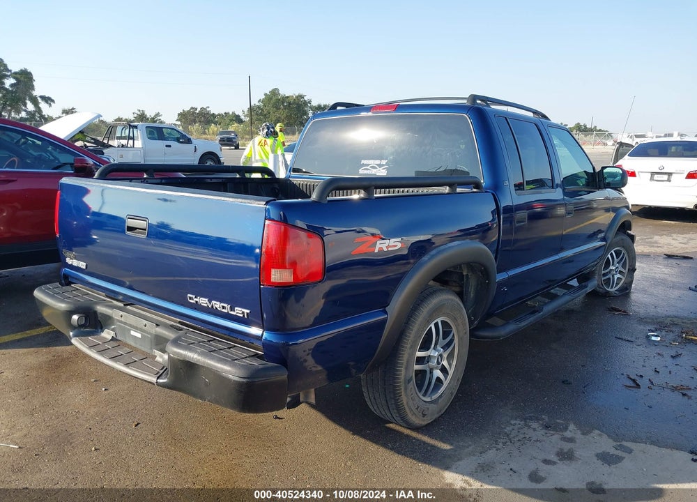 2004 CHEVROLET S-10 LS VIN: 1GCDT13X94K136869