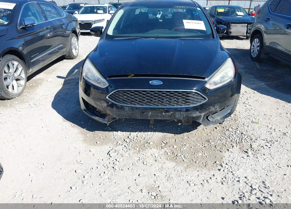 2016 FORD FOCUS VIN: 1FADP3F2XGL211860