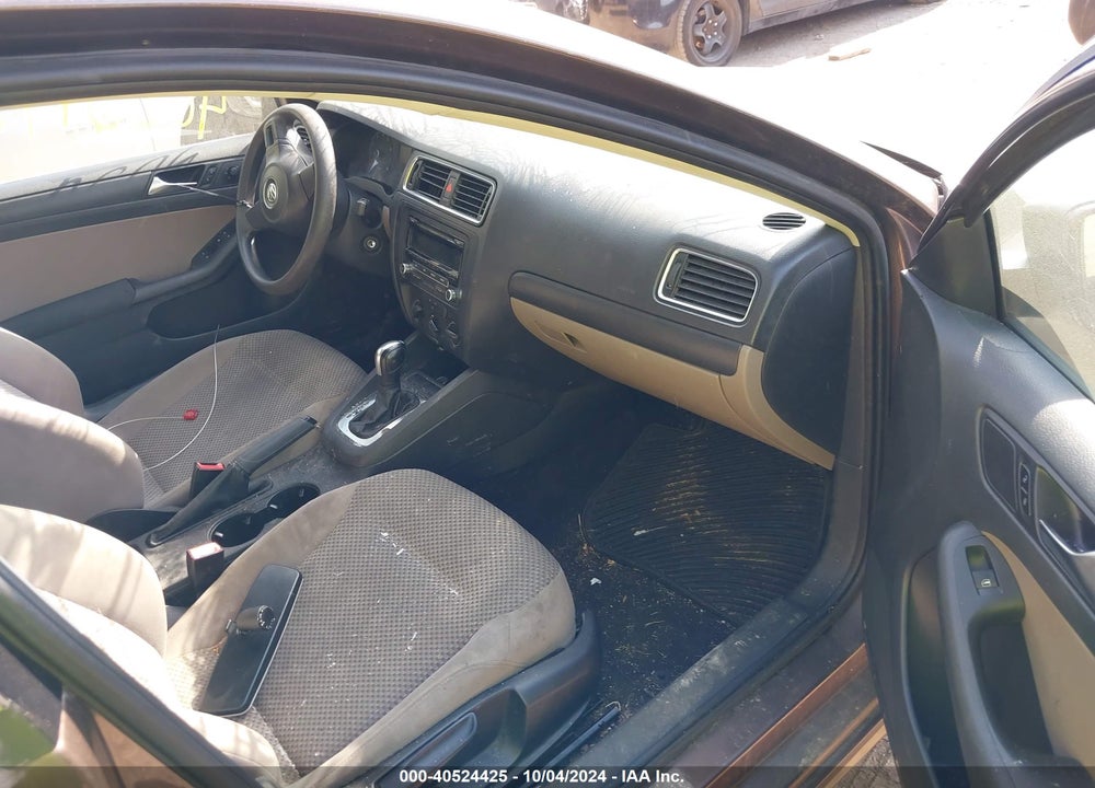 2012 VOLKSWAGEN JETTA 2.0L S VIN: 3VW2K7AJ2CM304660