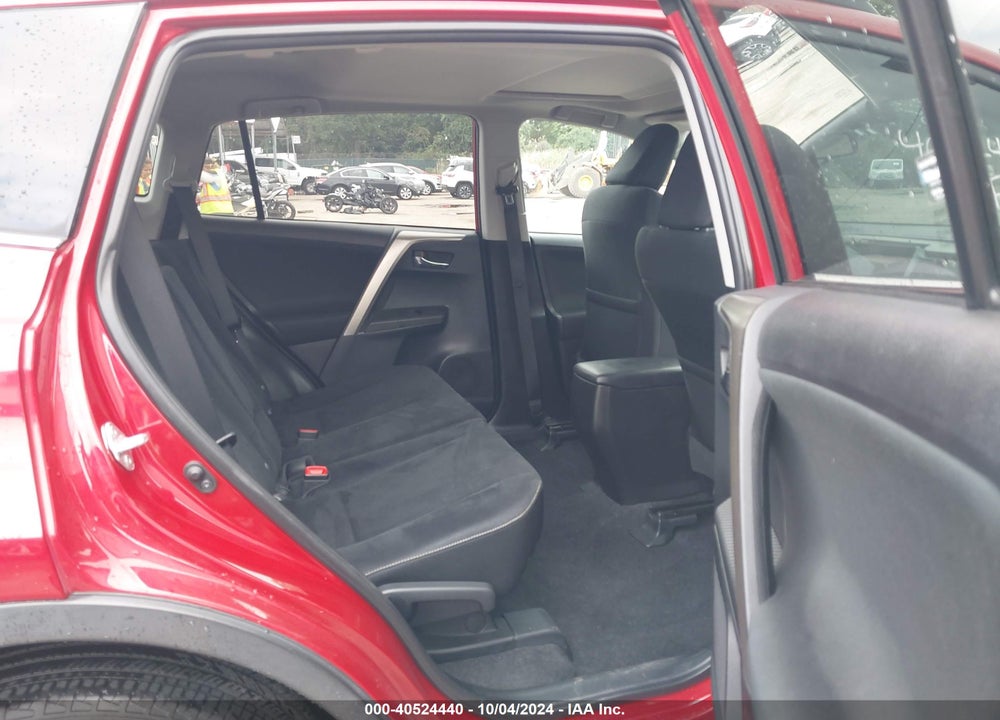 2014 TOYOTA RAV4 XLE VIN: 2T3RFREV3EW152727