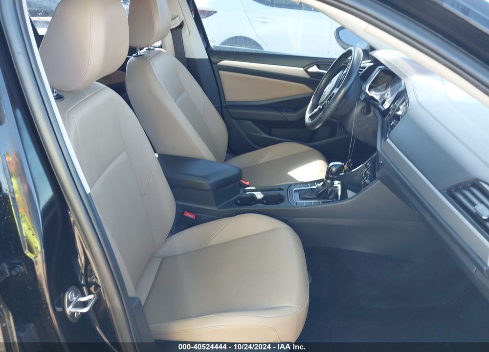 2019 VOLKSWAGEN JETTA 1.4T R-LINE/1.4T S/1.4T SE VIN: 3VWCB7BU8KM155313
