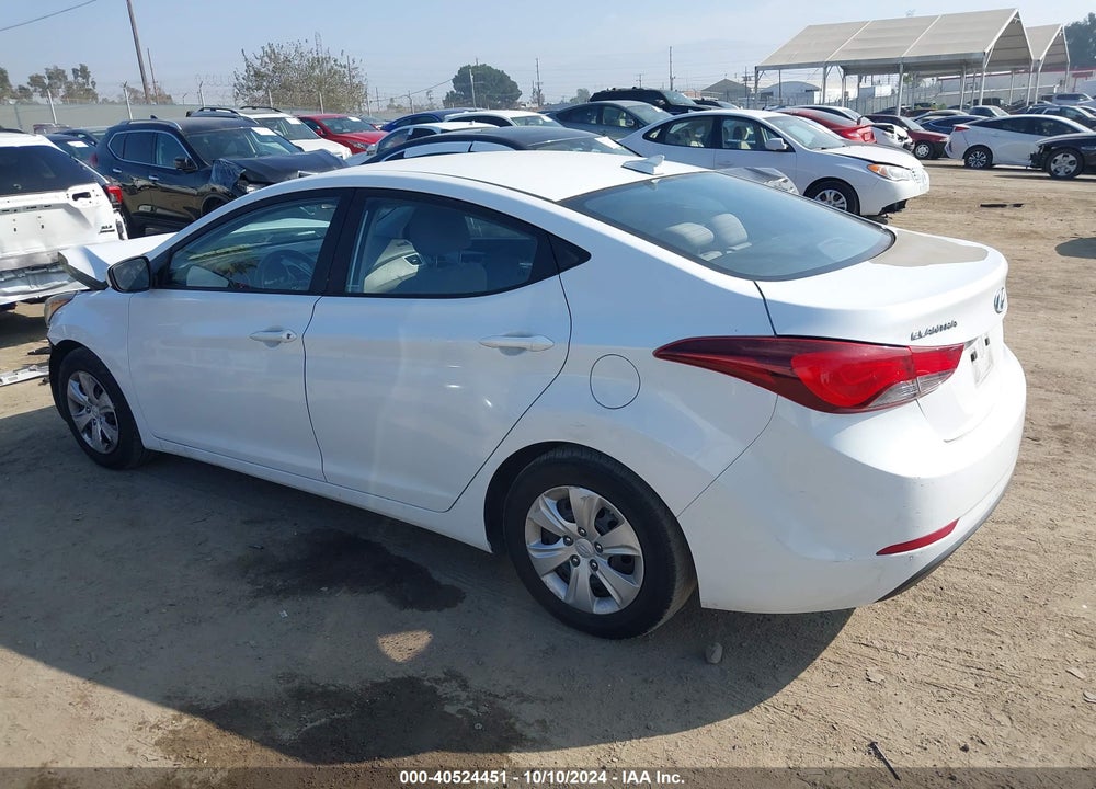 2016 HYUNDAI ELANTRA SE VIN: 5NPDH4AE9GH717036