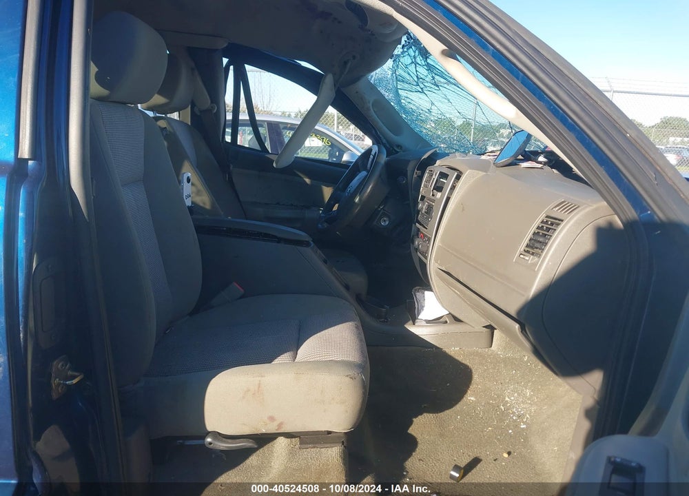 2007 DODGE DAKOTA SLT VIN: 1D7HW42K67S138329