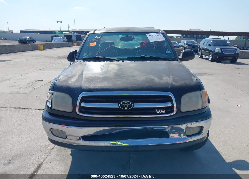 2000 TOYOTA TUNDRA LTD V8 VIN: 5TBRT3814YS078277