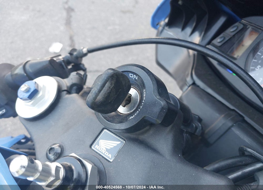 2008 HONDA CBR600 RR VIN: JH2PC40038M101946