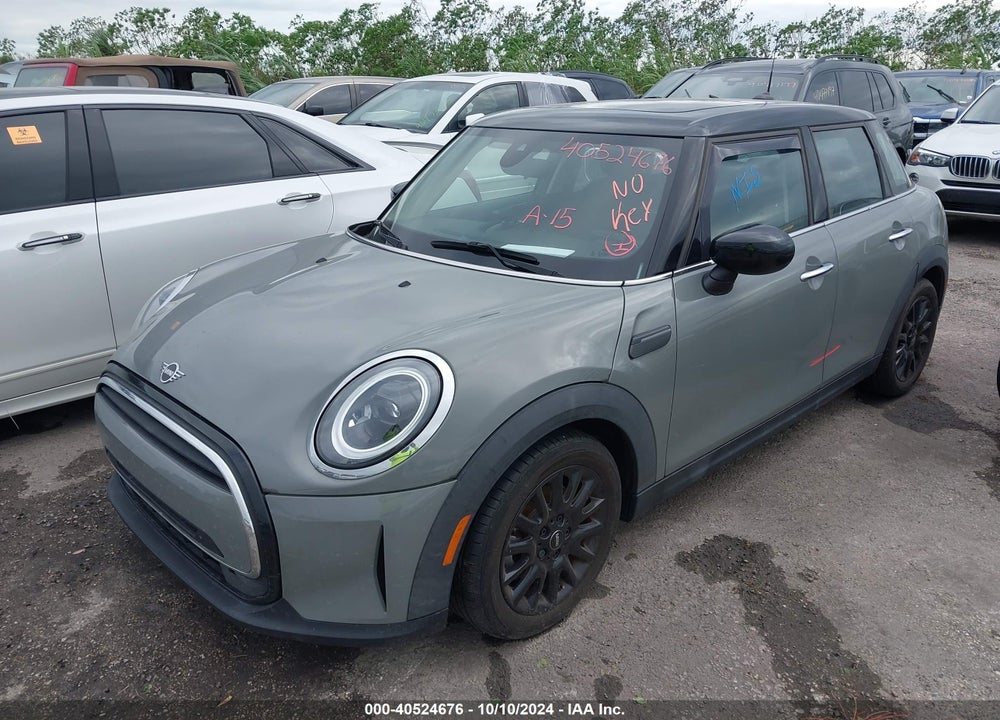 2022 MINI HARDTOP COOPER VIN: WMW33DK08N2R83673