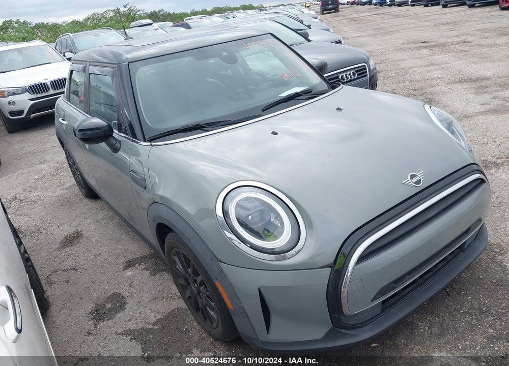 2022 MINI HARDTOP COOPER VIN: WMW33DK08N2R83673