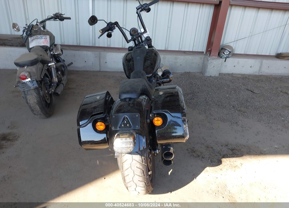 2022 HARLEY-DAVIDSON FXLRS VIN: 1HD1YWZ18NB038677