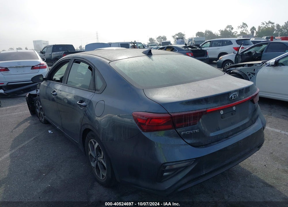 2019 KIA FORTE LXS VIN: 3KPF24AD8KE083328