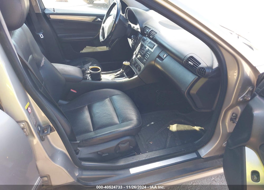 2006 MERCEDES-BENZ C 230 SPORT VIN: WDBRF52H36F818431
