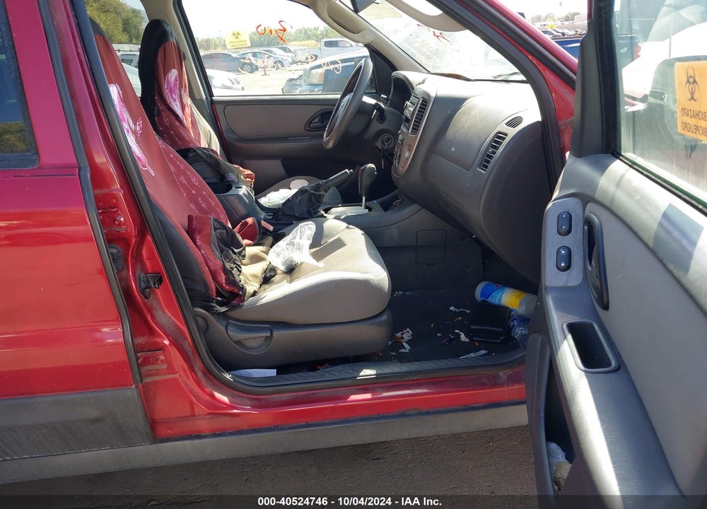 2005 FORD ESCAPE XLT VIN: 1FMYU93125KA79744