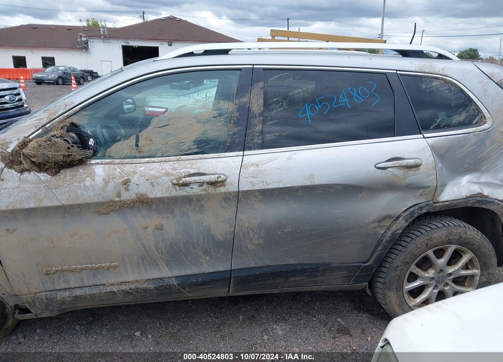 2016 JEEP CHEROKEE LATITUDE VIN: 1C4PJMCS6GW268834