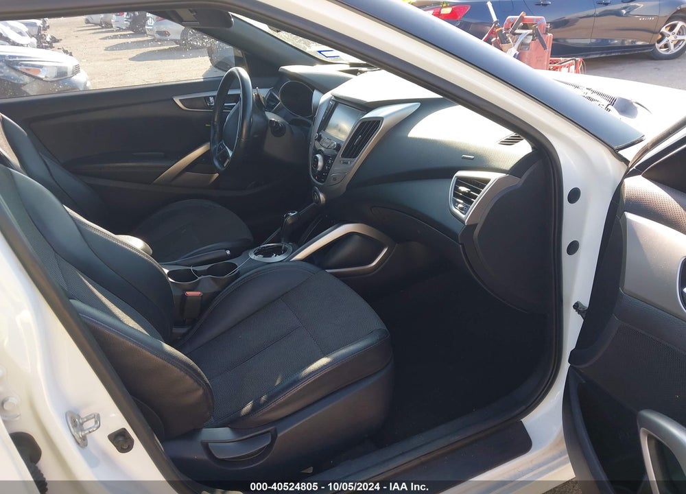 2016 HYUNDAI VELOSTER VIN: KMHTC6AD6GU299615