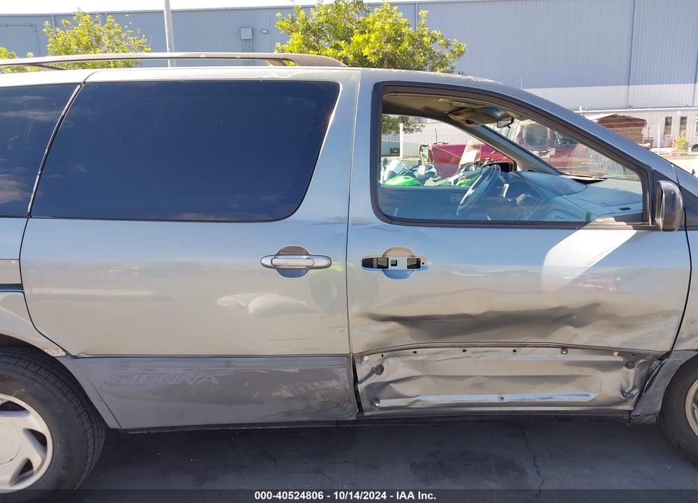 1999 TOYOTA SIENNA LE VIN: 4T3ZF13C9XU129541