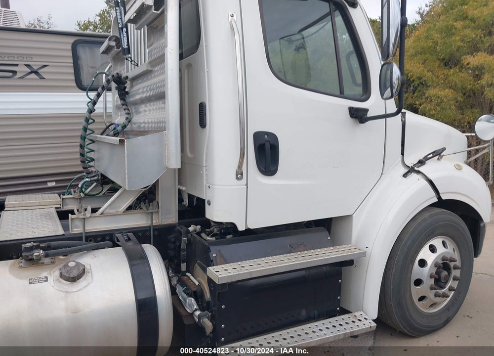 2017 FREIGHTLINER M2 112 VIN: 1FUJC5DV0HHJD3339