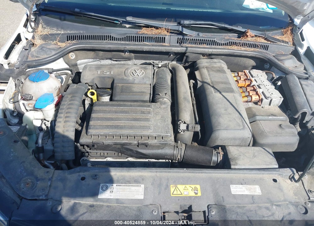 2014 VOLKSWAGEN JETTA HYBRID SEL PREMIUM VIN: 3VW637AJ2EM291488